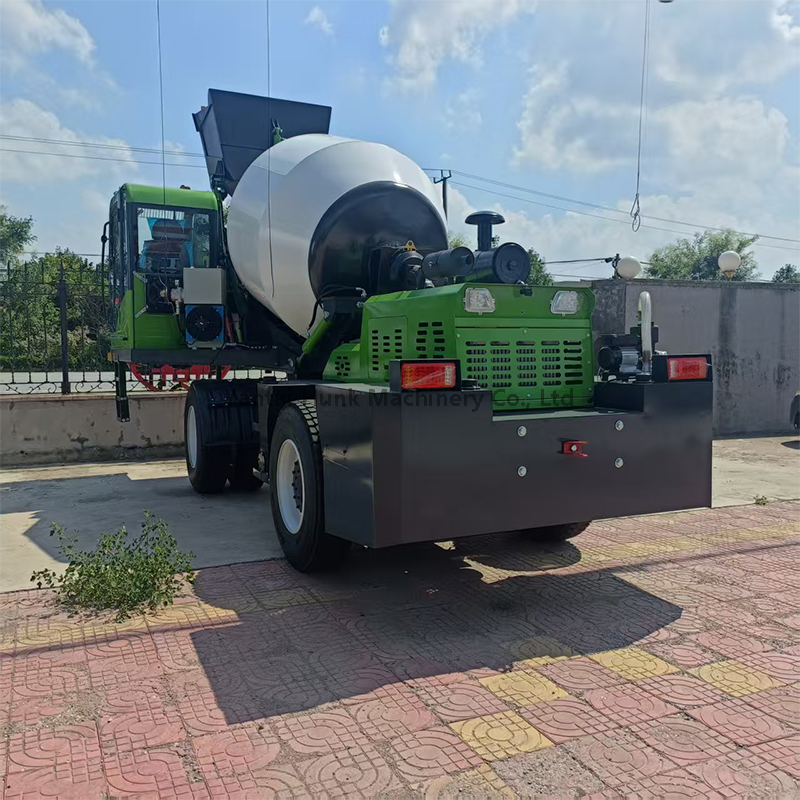 Self Loading Cement Concrete Mixer Truck